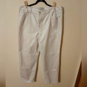 Old Navy White Shimmer Jeans - Tall Length